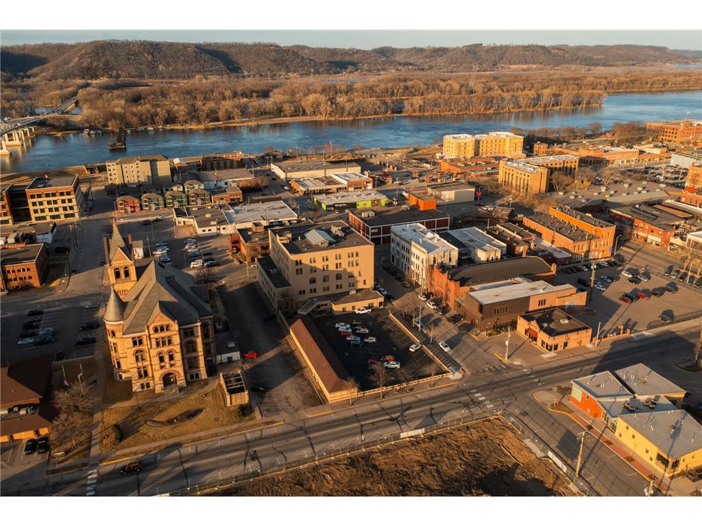 157 W 3rd Street Winona MN 55987 6730405 image25