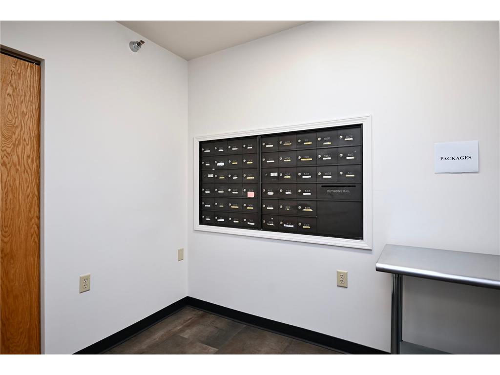 157 W 3rd Street Winona MN 55987 7046317 image17