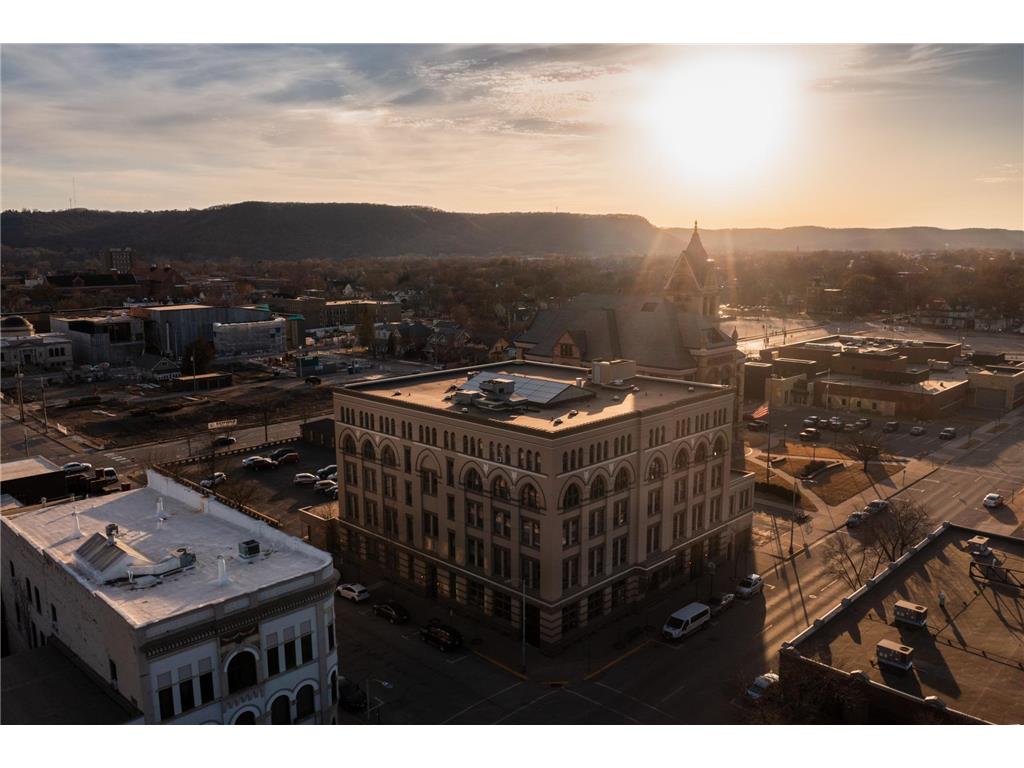 157 W 3rd Street Winona MN 55987 7046317 image19