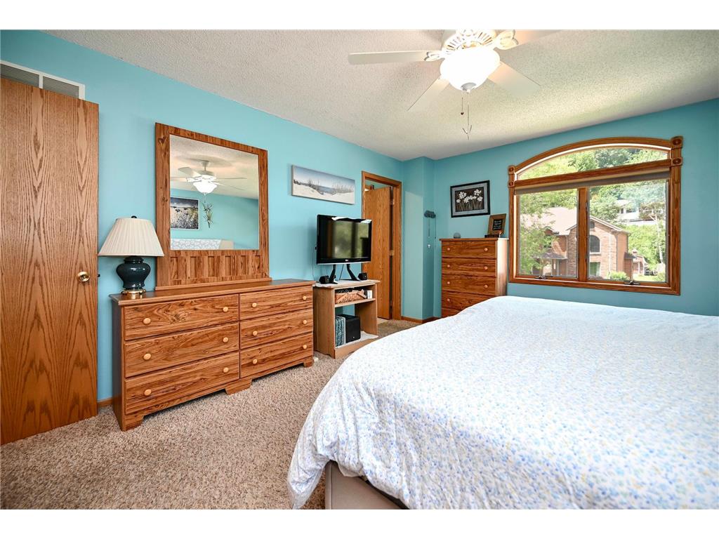 1570 48th Avenue Goodview MN 55987 7095962 image12
