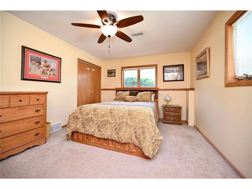 1570 48th Avenue Goodview MN 55987 7095962 image21
