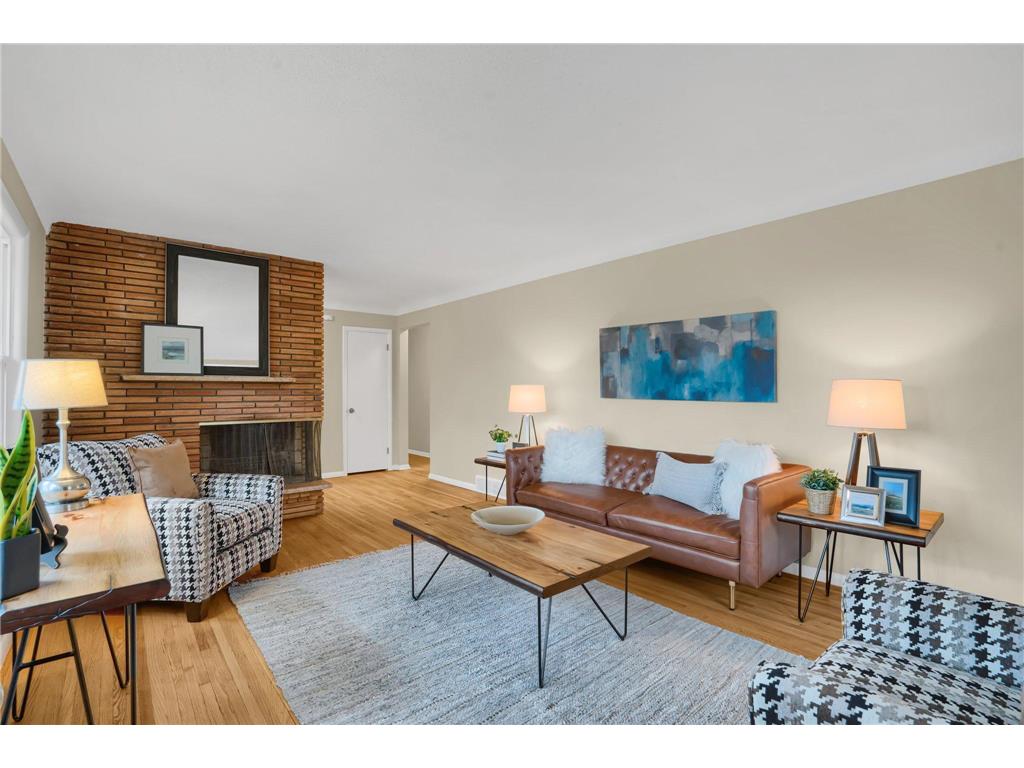 1570 Hazelwood Street Saint Paul MN 55106 6353199 image1