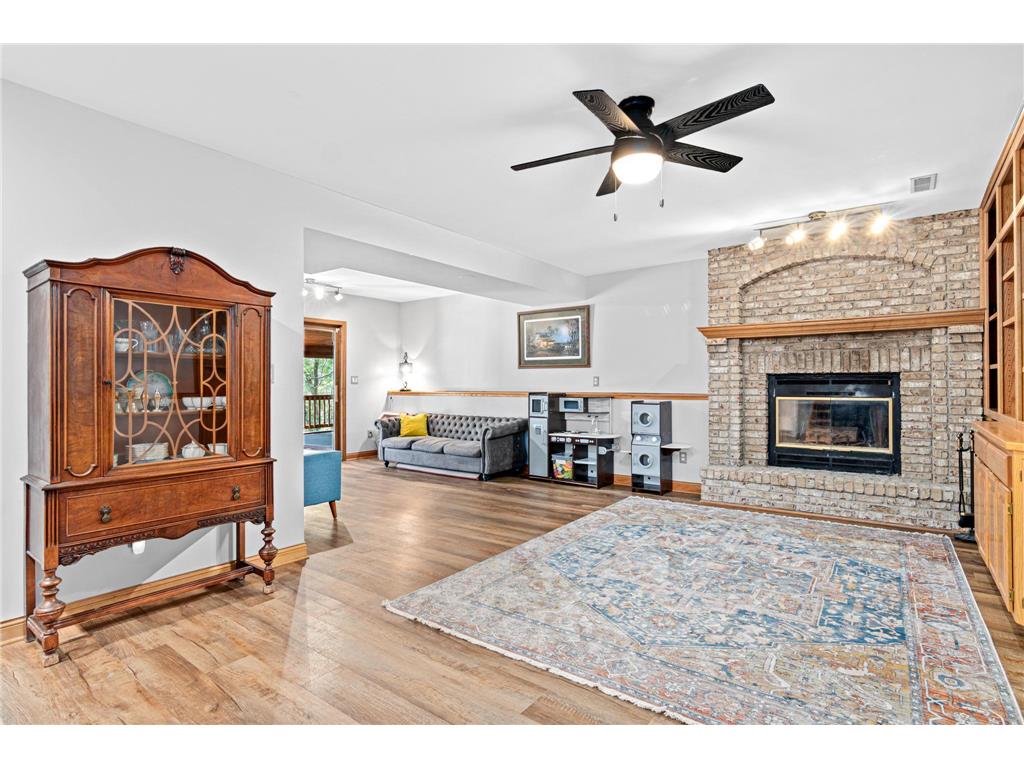 1570 Lakeview Curve Eagan MN 55122 7082978 image11