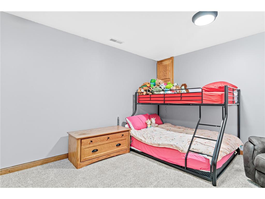 1570 Lakeview Curve Eagan MN 55122 7082978 image15