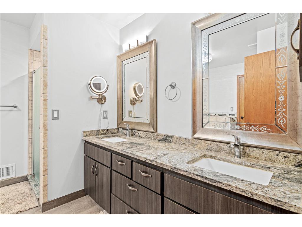 1570 Lakeview Curve Eagan MN 55122 7082978 image24