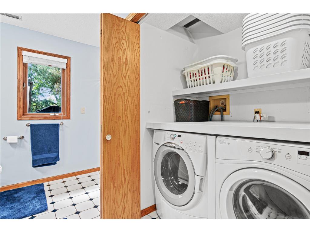 1570 Lakeview Curve Eagan MN 55122 7082978 image25