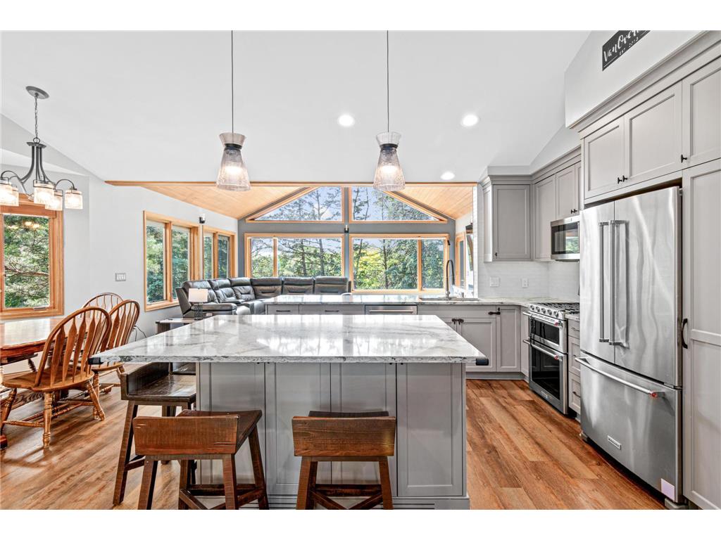 1570 Lakeview Curve Eagan MN 55122 7082978 image6