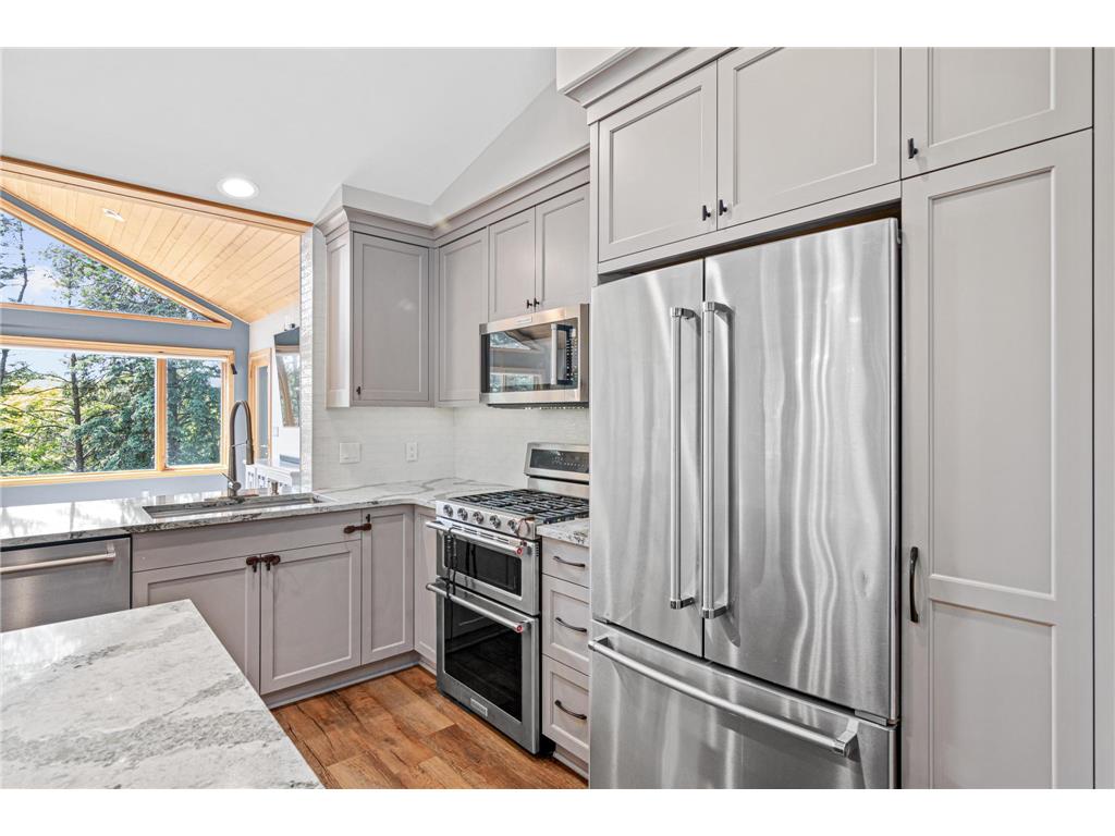 1570 Lakeview Curve Eagan MN 55122 7082978 image8