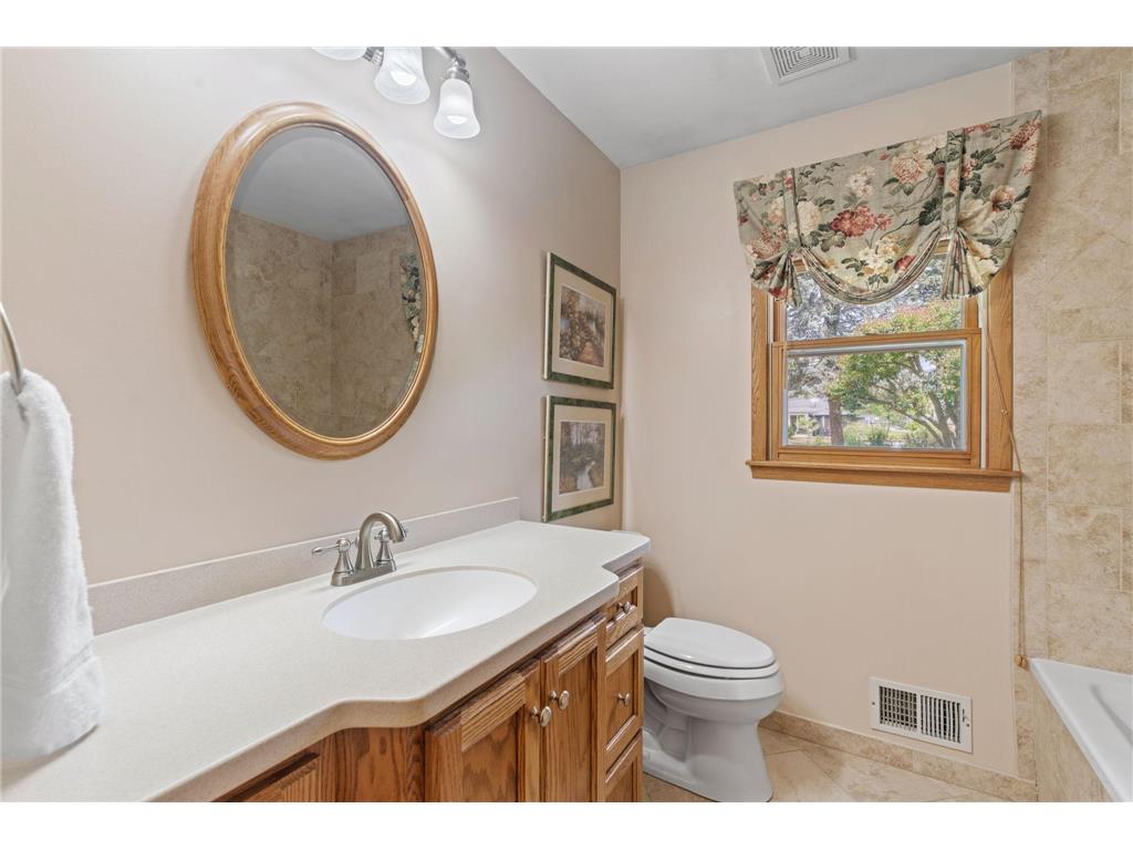15700 5th Avenue N Plymouth MN 55447 7084684 image27