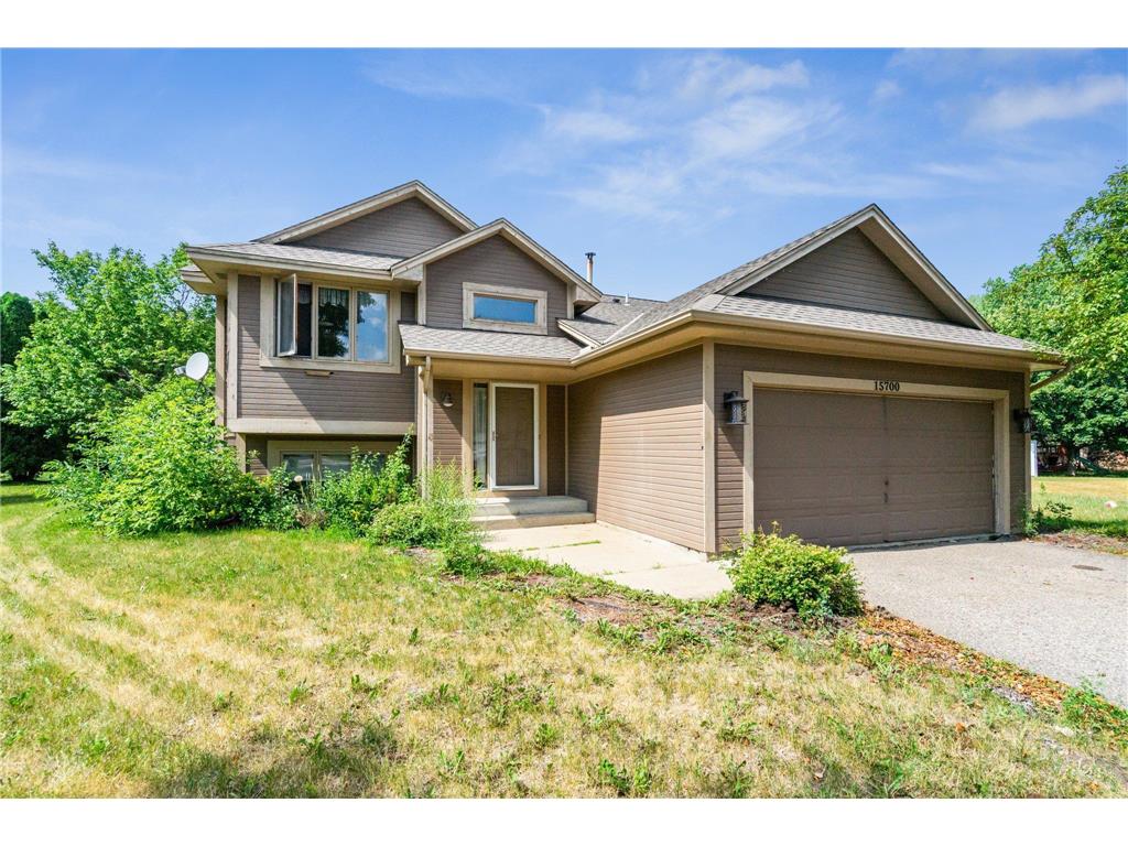 15700 Chalet Court Burnsville MN 55306 6395821 image1