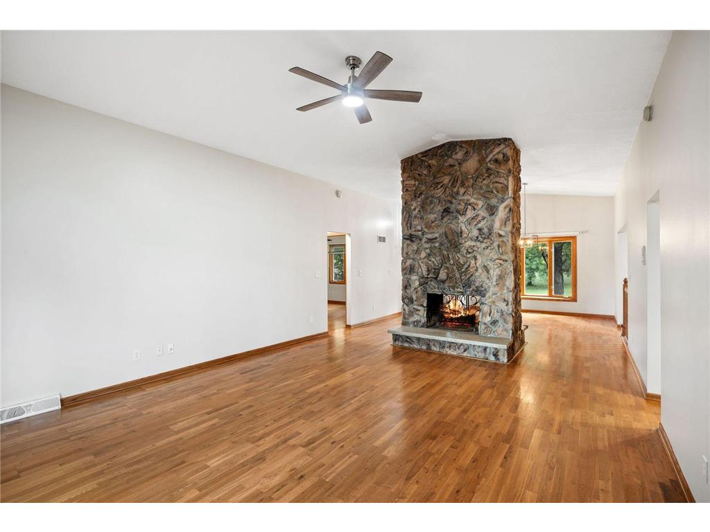 15700 Logarto Lane Burnsville MN 55306 - Crystal 7099578 image26
