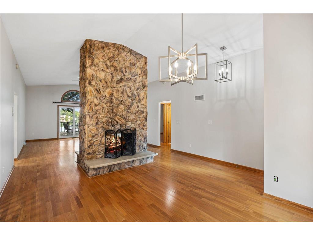 15700 Logarto Lane Burnsville MN 55306 - Crystal 7099578 image27