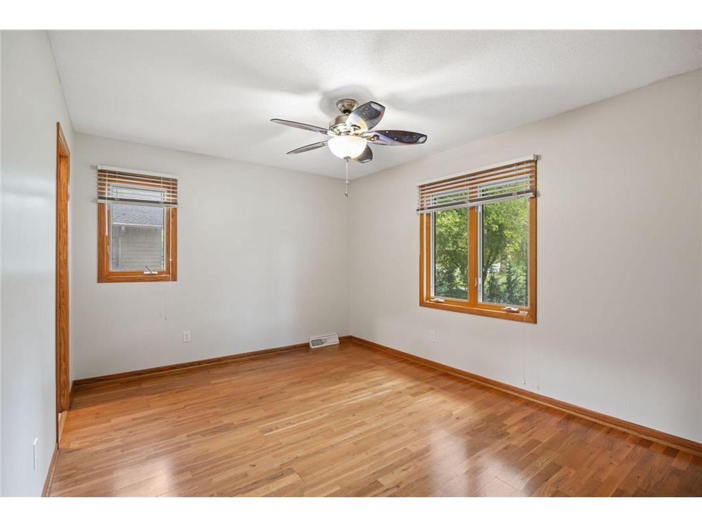 15700 Logarto Lane Burnsville MN 55306 - Crystal 7099578 image32