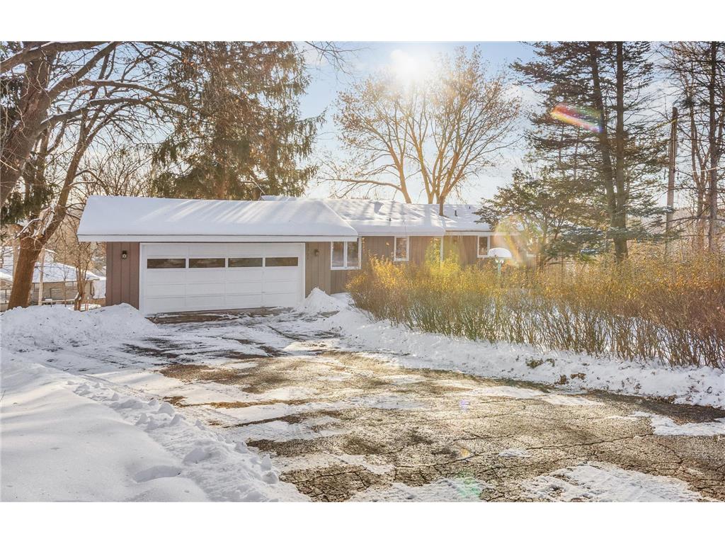 15701 Oak Ridge Road Eden Prairie MN 55346 6826268 image1