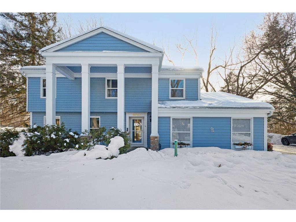 15703 Boulder Creek Drive, MN 55345 MLS 6328442 Edina