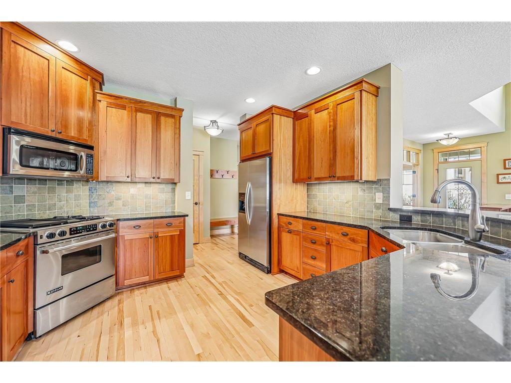 15704 Cobblestone Lake Parkway Apple Valley MN 55124 - Cobblestone 7065059 image16