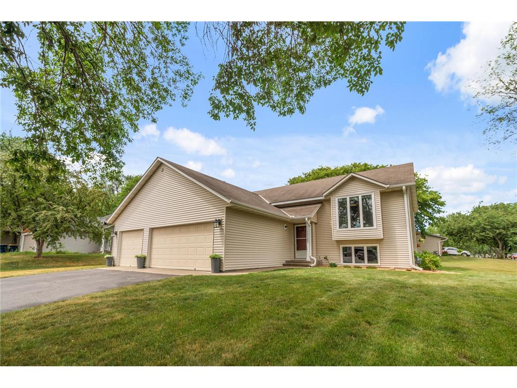 15705 Hannover Path, Apple Valley, MN, 55124 MLS 6233943 Edina Realty