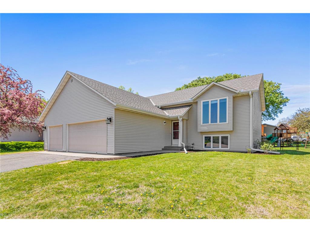 15705 Hannover Path Apple Valley MN 55124 6716958 image1
