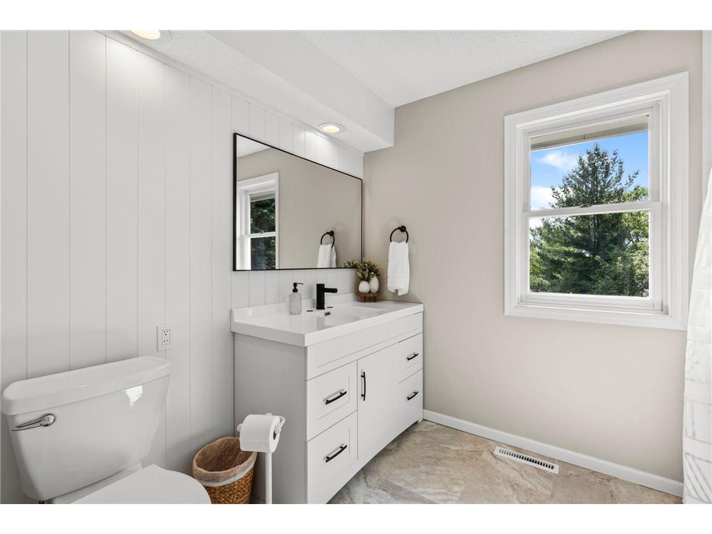 15709 Fremont Avenue S Burnsville MN 55306 7096709 image40