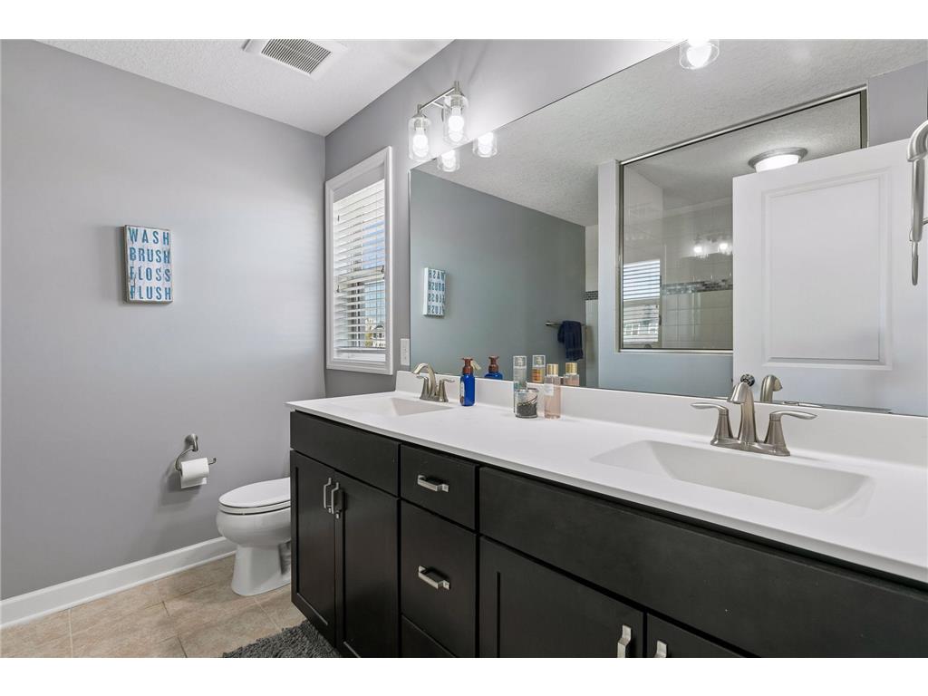 15711 Fair Hill Way Apple Valley MN 55124 7071098 image25