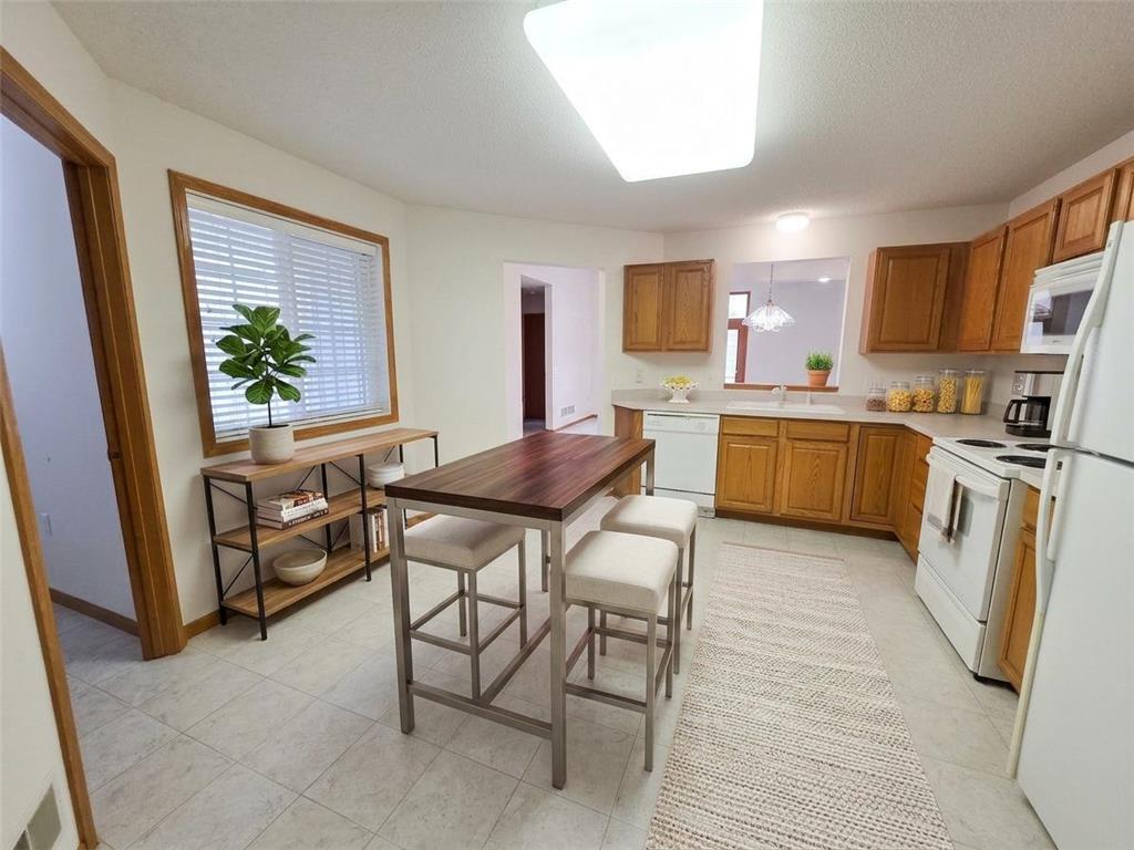 15714 Fjord Avenue Apple Valley MN 55124 7096286 image3
