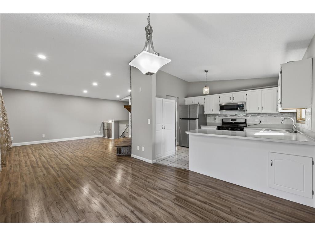 15720 49th Avenue N Plymouth MN 55446 6799656 image4