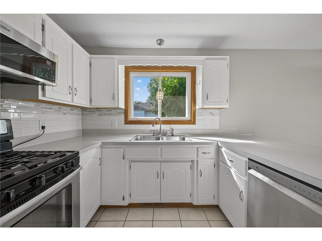 15720 49th Avenue N Plymouth MN 55446 6799656 image5