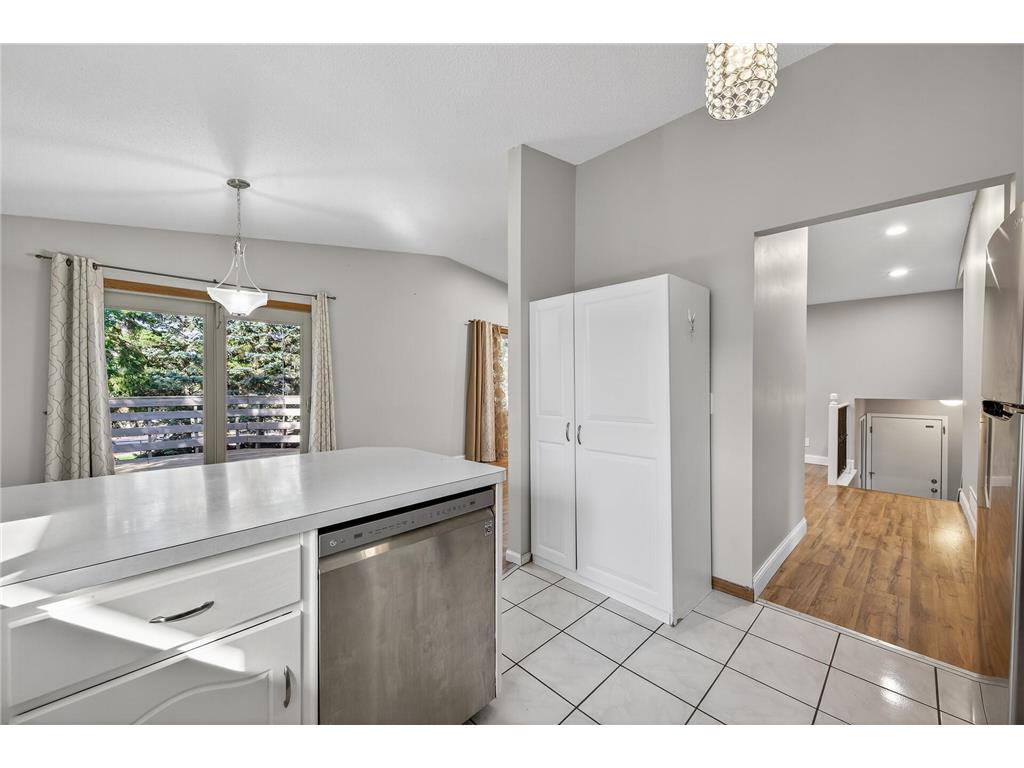 15720 49th Avenue N Plymouth MN 55446 6799656 image6