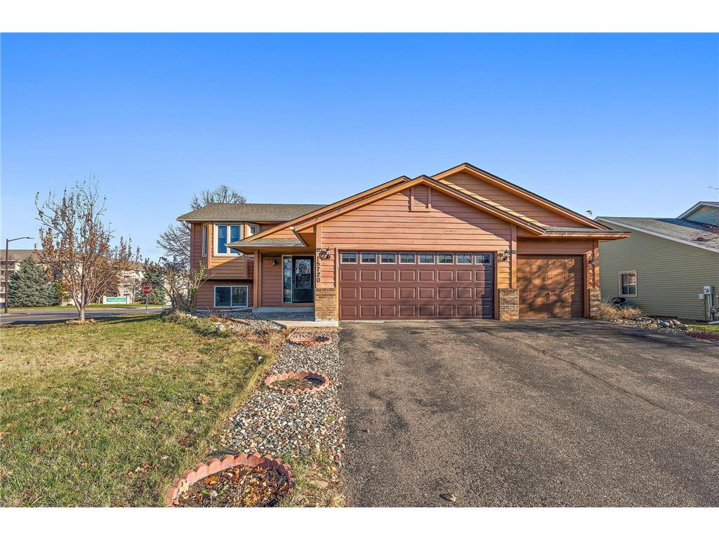 15720 Gallery Avenue Apple Valley MN 55124 7087205 image1