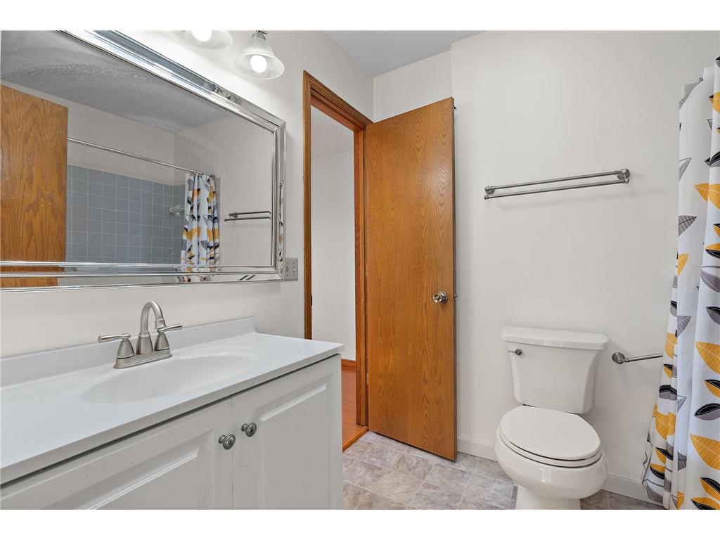 15720 Gallery Avenue Apple Valley MN 55124 7087205 image17