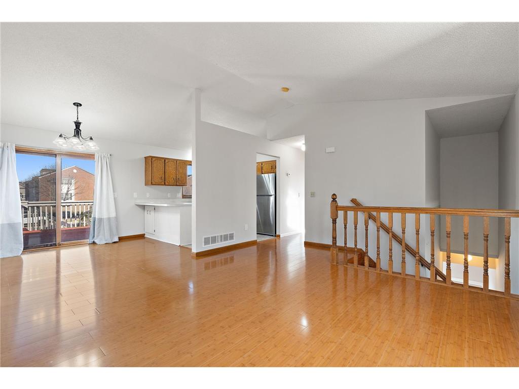 15720 Gallery Avenue Apple Valley MN 55124 7087205 image4