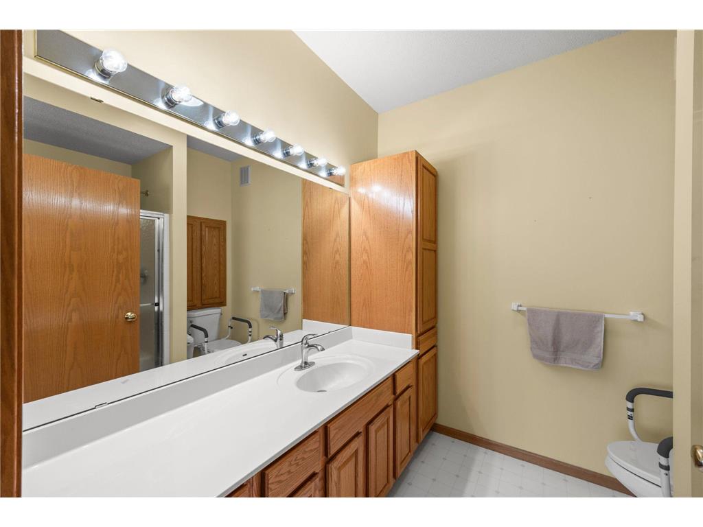 15722 Finesse Way Apple Valley MN 55124 7035681 image24
