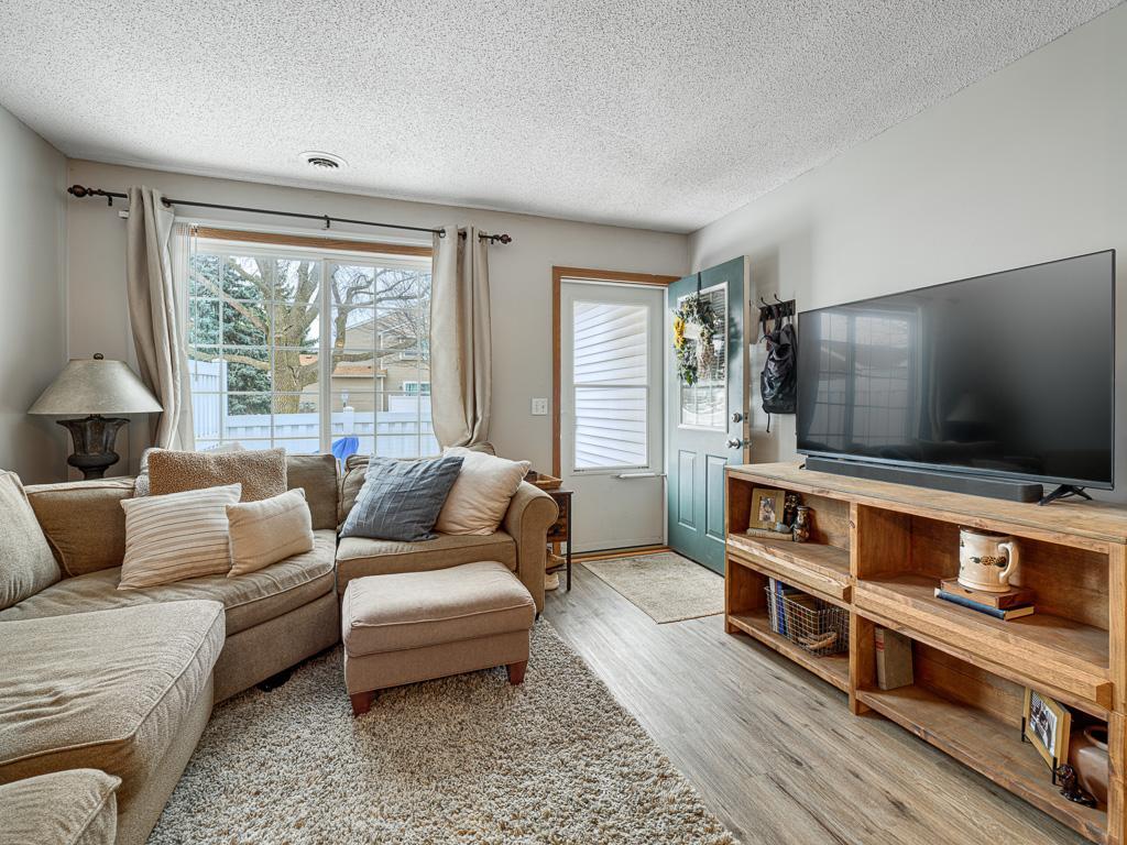 15724 Flackwood Trail Apple Valley MN 55124 7028692 image3
