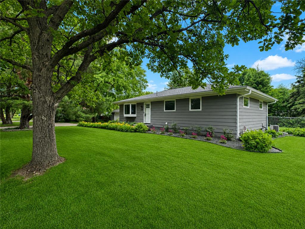 15725 2nd Avenue N Plymouth MN 55447 7063545 image3