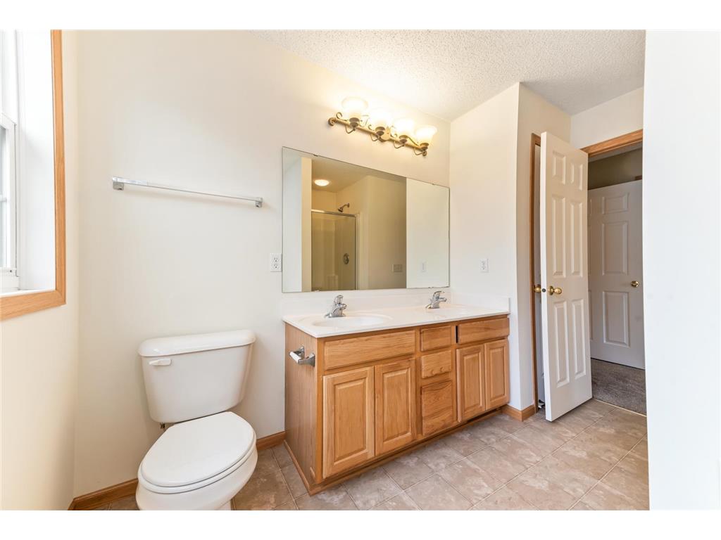 15726 Frisian Lane Apple Valley MN 55124 6824446 image18