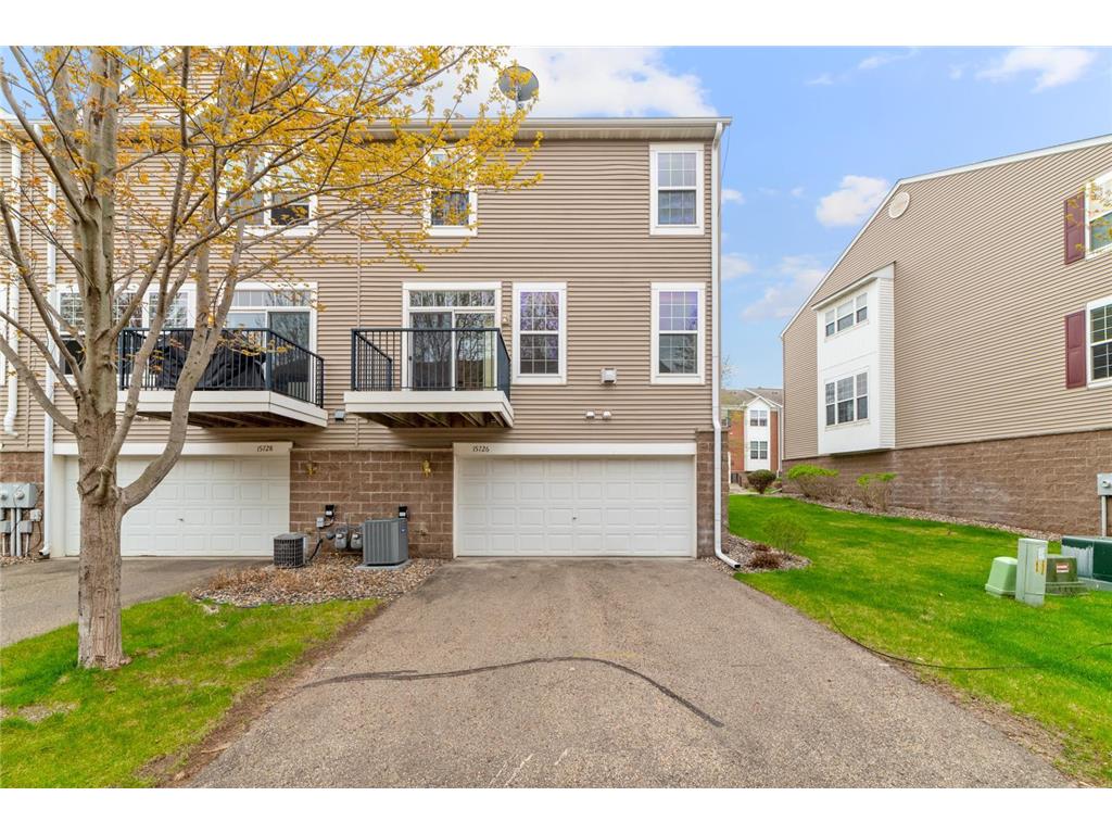 15726 Frisian Lane Apple Valley MN 55124 6824446 image2