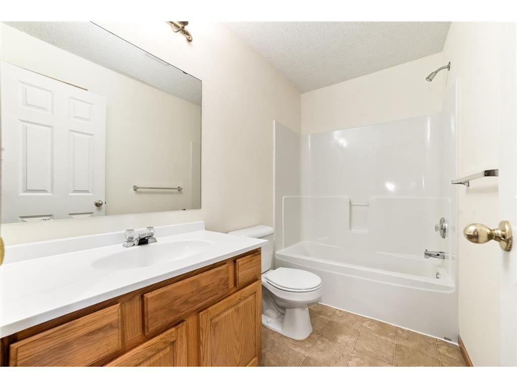 15726 Frisian Lane Apple Valley MN 55124 6824446 image25