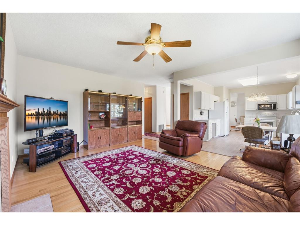 1573 Johnny Cake Alcove Eagan MN 55122 7055819 image28