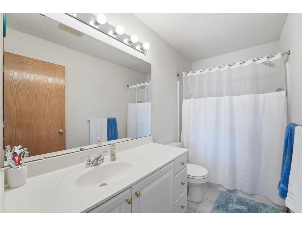 1573 Johnny Cake Alcove Eagan MN 55122 7055819 image37