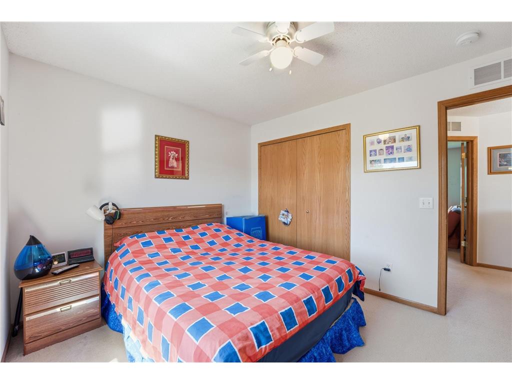 1573 Johnny Cake Alcove Eagan MN 55122 7055819 image40