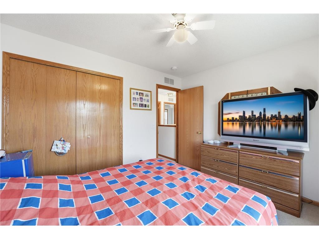 1573 Johnny Cake Alcove Eagan MN 55122 7055819 image41