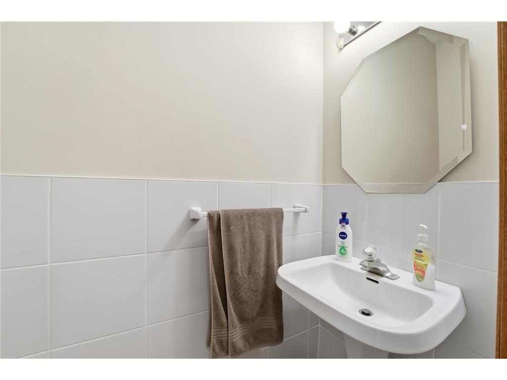 1573 Johnny Cake Alcove Eagan MN 55122 7055819 image72