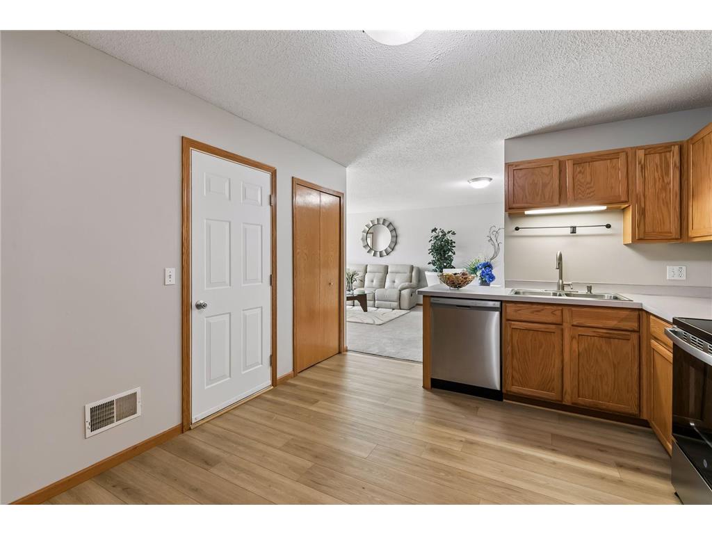 15738 Flackwood Trail #159 Apple Valley MN 55124 7097768 image21