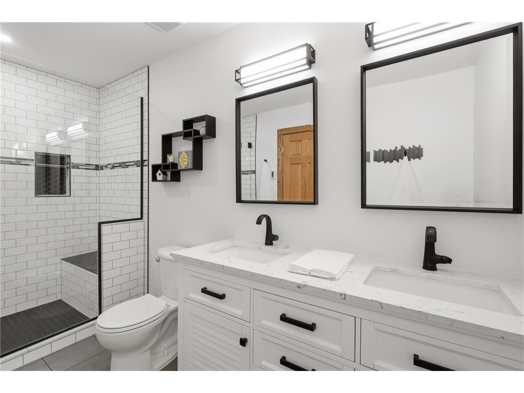 1574 Lake Susan Hills Drive Chanhassen MN 55317 7015861 image17