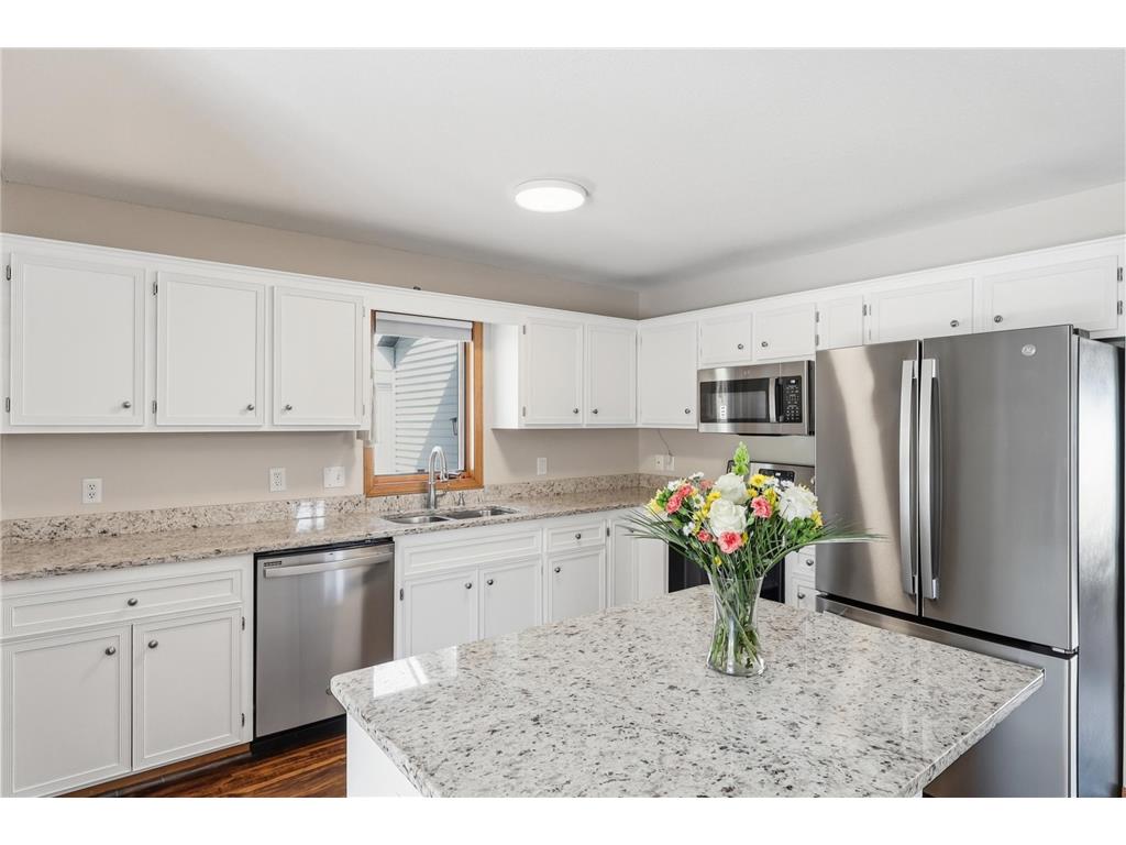 1574 Lake Susan Hills Drive Chanhassen MN 55317 7015861 image7