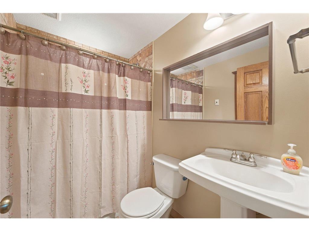 1575 Fountain Lane Waconia MN 55387 7088898 image32