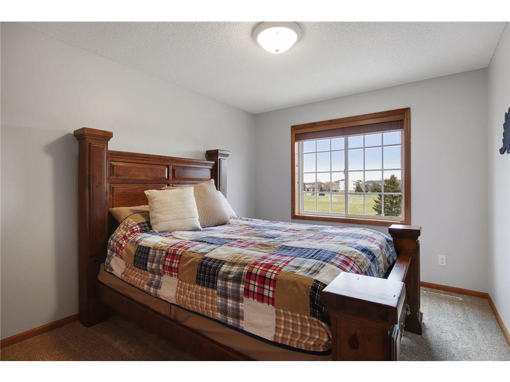 1575 Windsor Drive S Shakopee MN 55379 7089374 image25