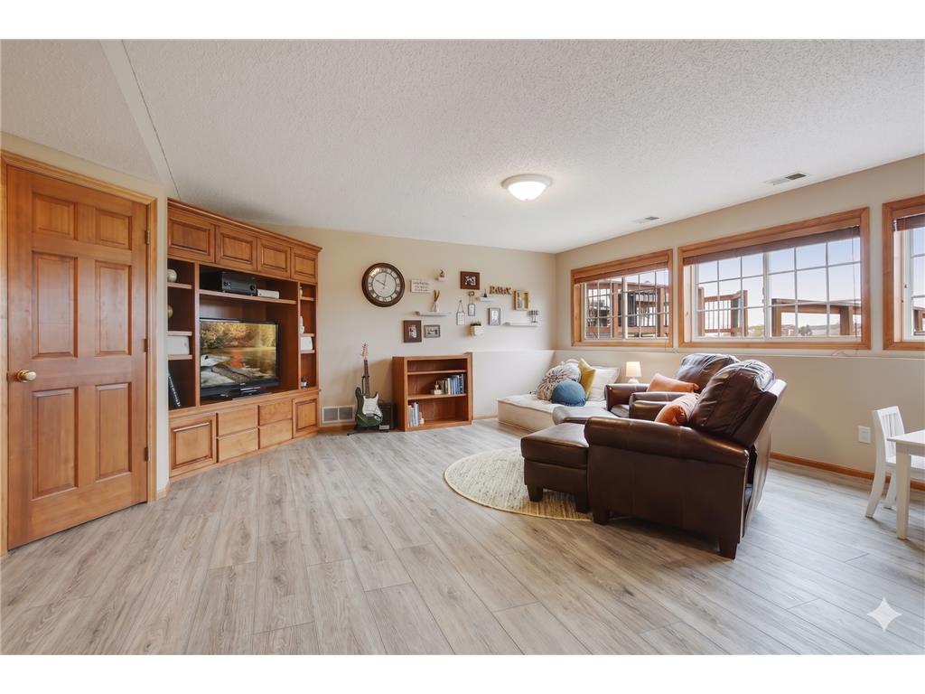1575 Windsor Drive S Shakopee MN 55379 7089374 image30