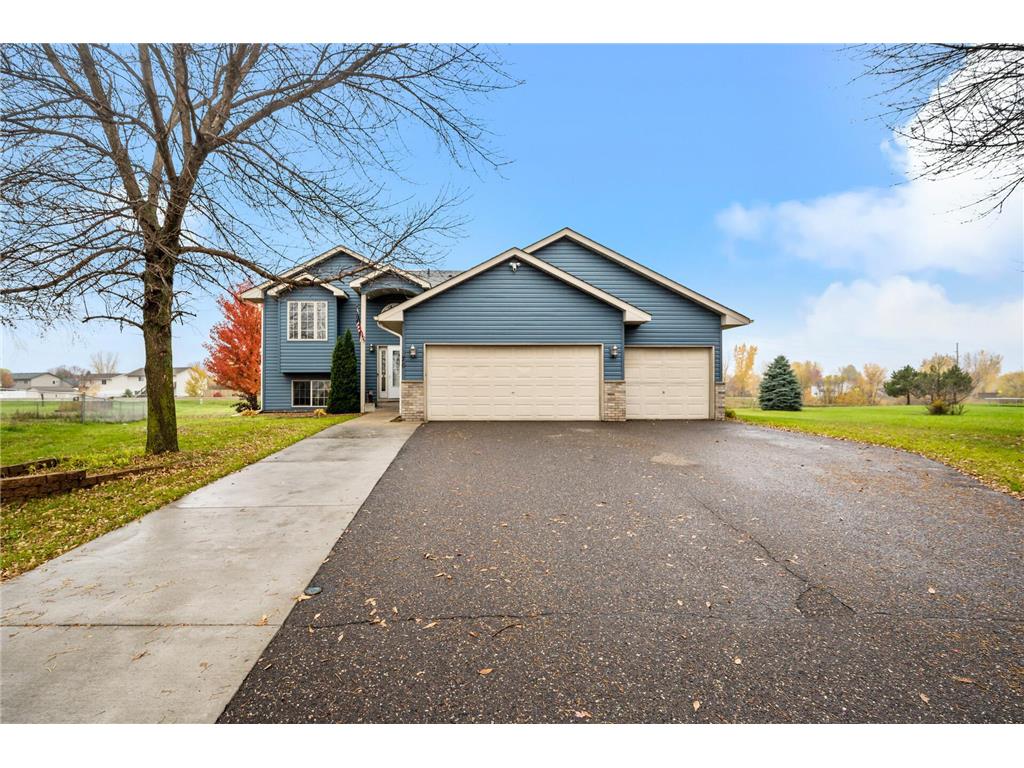 1576 Cedar Drive Cambridge MN 55008 6428873 image1