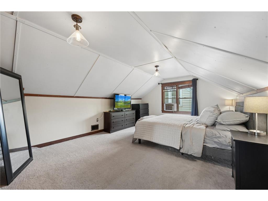 1576 Grotto Street N Saint Paul MN 55117 7092140 image15
